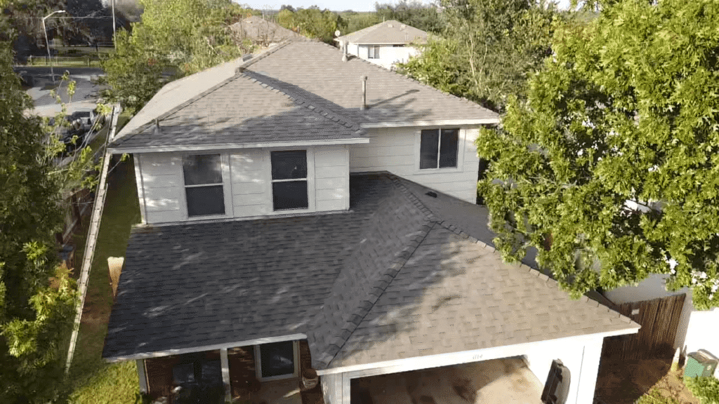 asphalt roofing contractor in Austin, TX